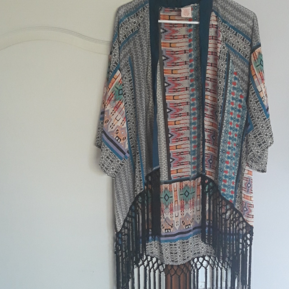 Women's Flying Tomato Shawl L